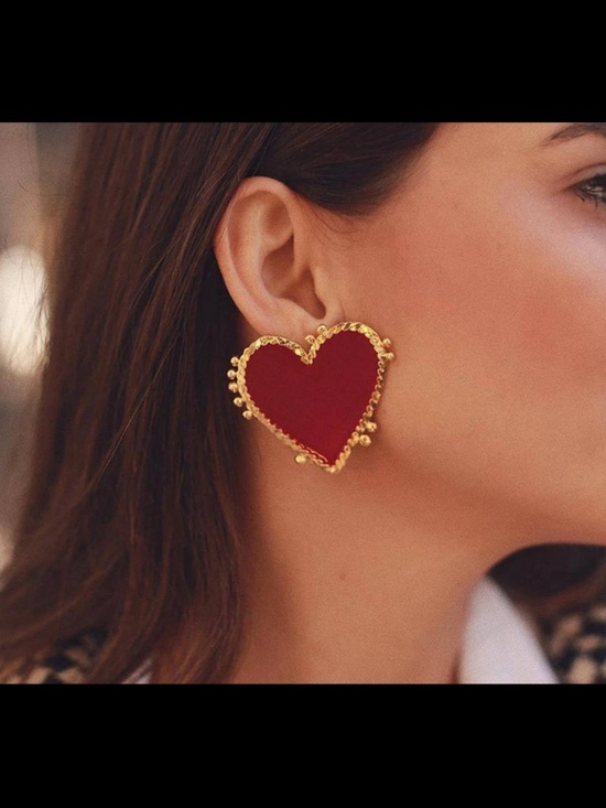 Vintage Jewelry - Vintage Little Queen Gold Stud Red Heart Drop Earrings ❤️✨